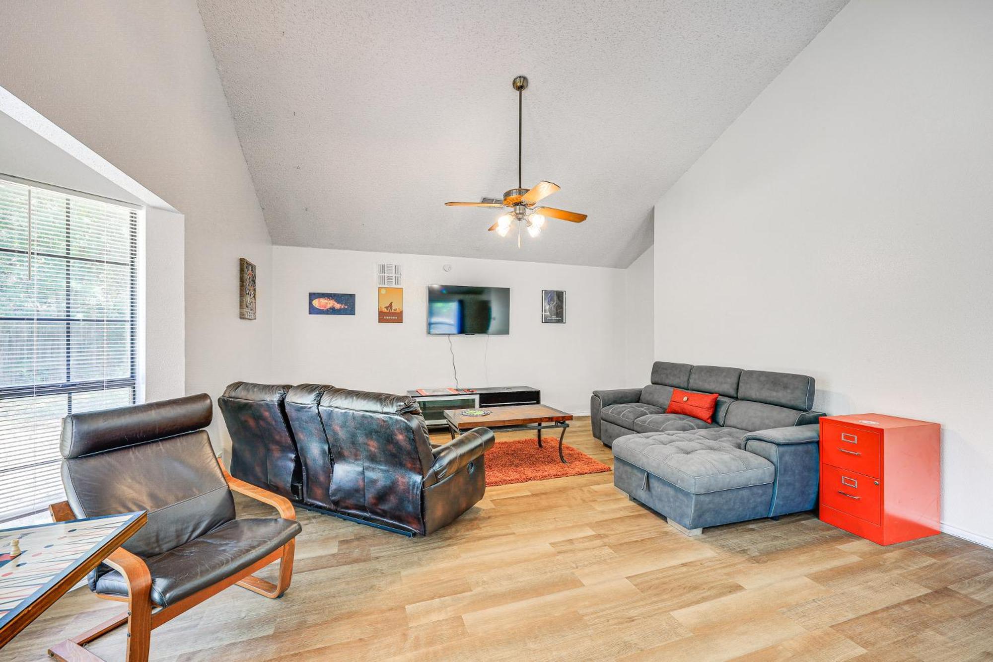 Spacious San Antonio Home Google Fiber, Game Room エクステリア 写真