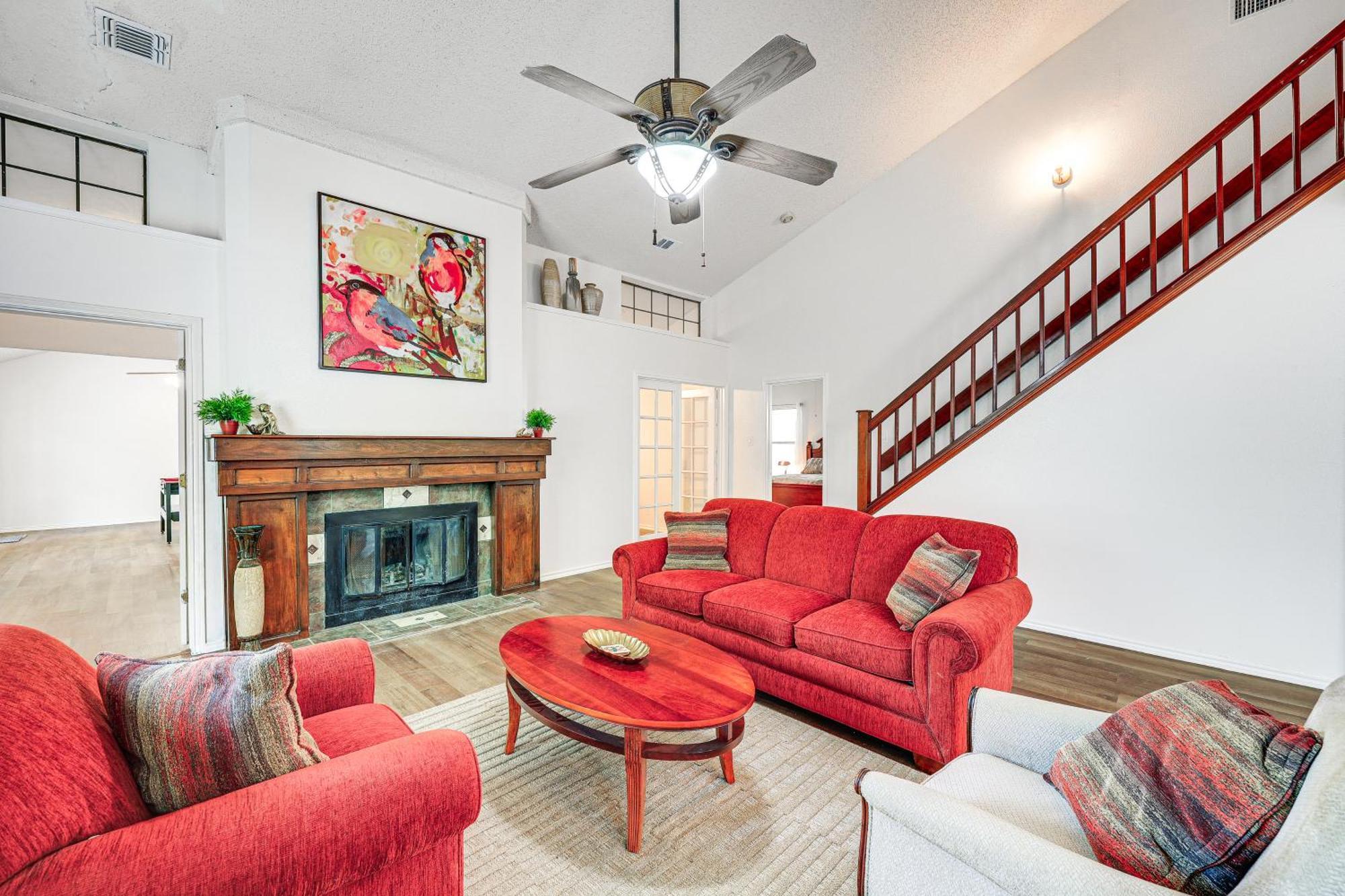 Spacious San Antonio Home Google Fiber, Game Room エクステリア 写真